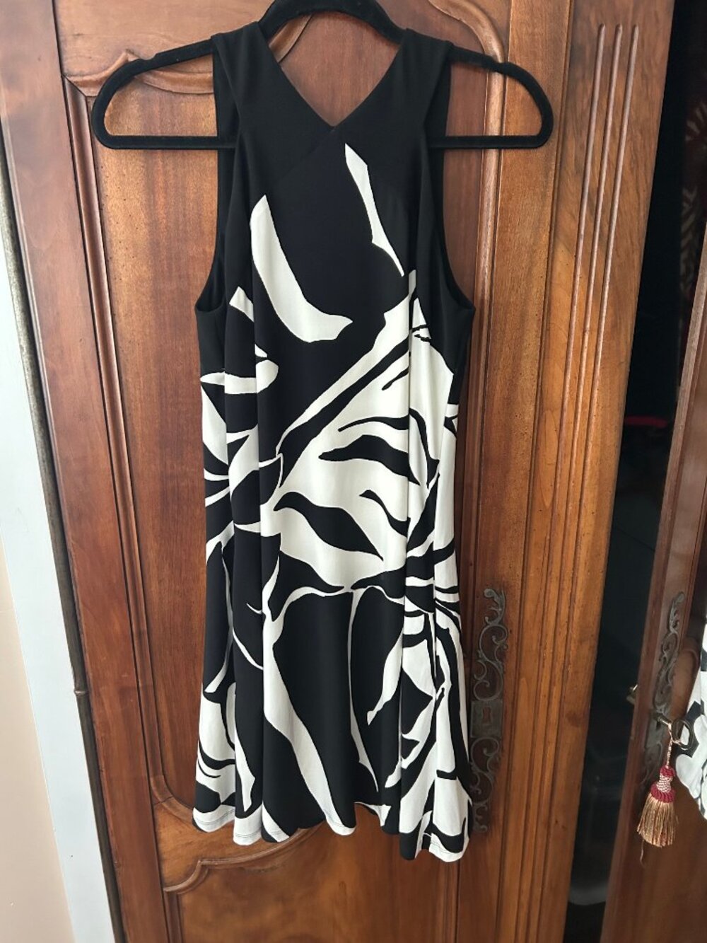 Lauren Ralph Lauren black/ivory sleeveless A-line midi dress, size 8